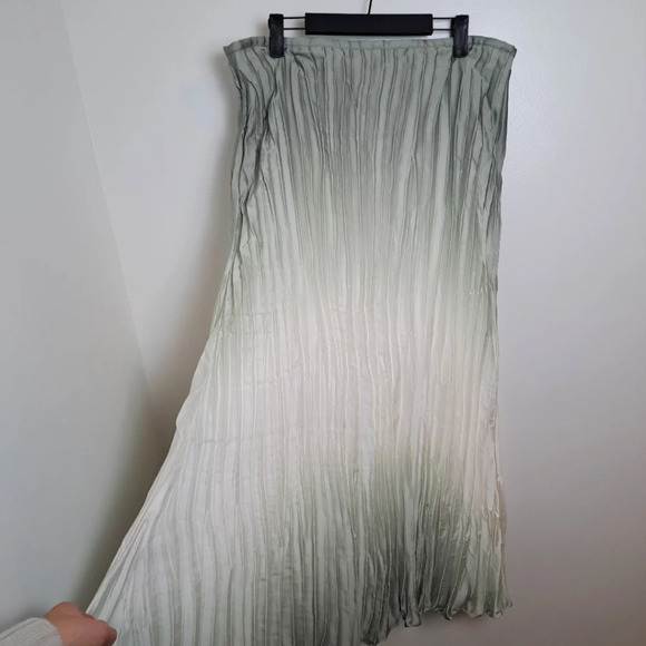 Chico's Dresses & Skirts - Chico's Green White Satin Accordion 90s Boho Ombre Fairy‎ Maxi Skirt Size XL